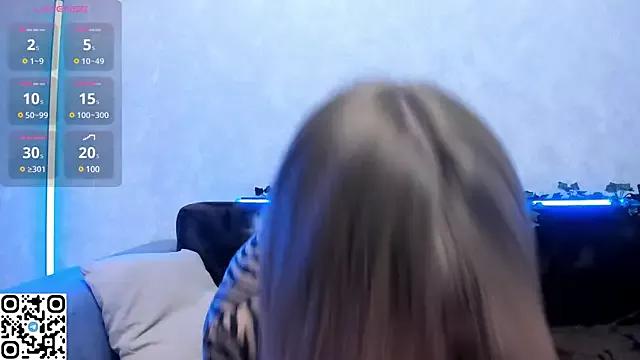 Discover our girls online shows and discover the company of countless livestreamers, with stunning shapes, sex toys and more.