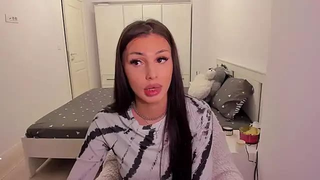 HelenShawn from StripChat