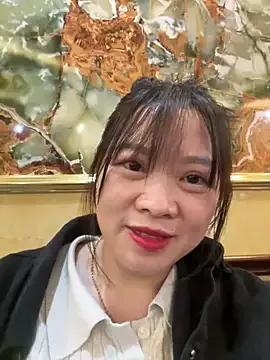 Hellen_111 from StripChat