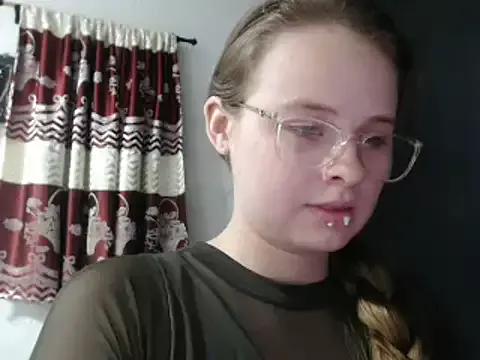 HellenMiyer1111 from StripChat