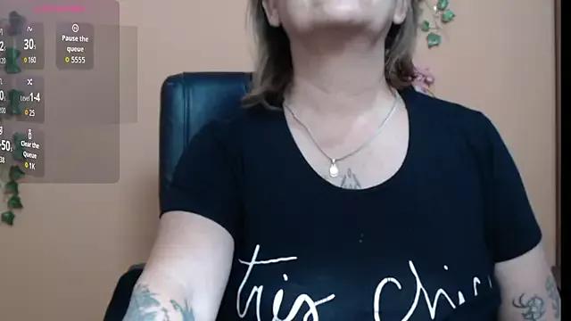 Hellensextits from StripChat