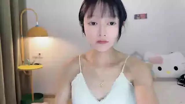 Hello-beibei from StripChat