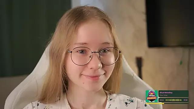 Hello_Kitty_Jane from StripChat is Freechat
