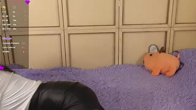 Hello_Worldea from StripChat