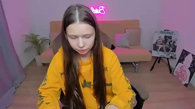 HelloRoxy from StripChat