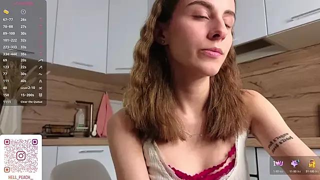 HellPeach from StripChat