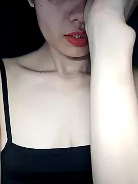 Hinna_x from StripChat