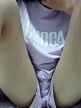 Hinna_x from StripChat