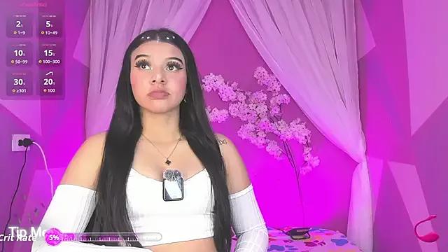 Holly_Bms from StripChat