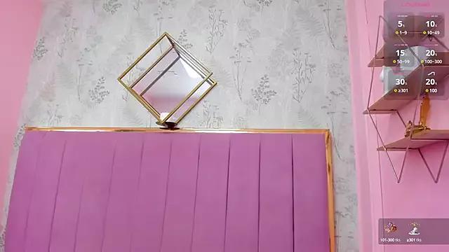 HollyGoddess from StripChat is Freechat