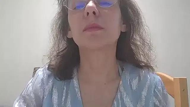 HollyJewel from StripChat