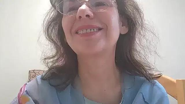 HollyJewel from StripChat