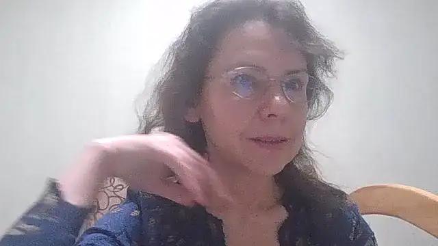 HollyJewel from StripChat
