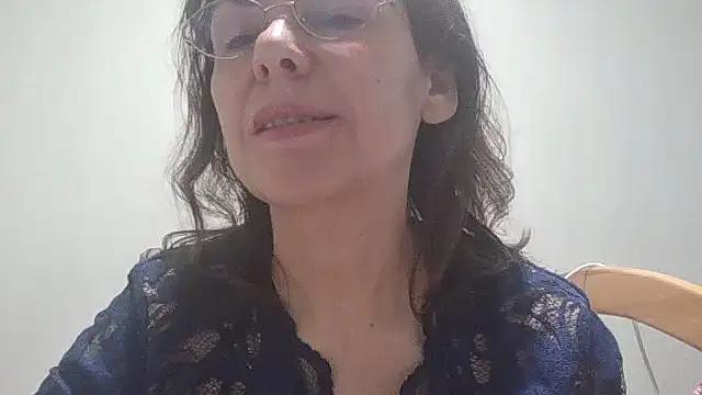 HollyJewel from StripChat