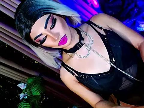 HOLLYWOOD_QUEEN_88 from StripChat