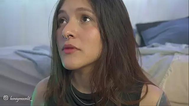 Honeey_ webcams show profile image 