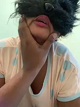 Photos of HoneyedPortal from StripChat is Freechat