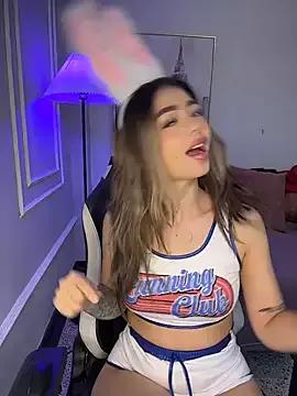 HoneyMollyX from StripChat is Freechat