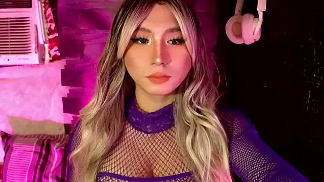 HoresCOCKLUCY from StripChat is Freechat