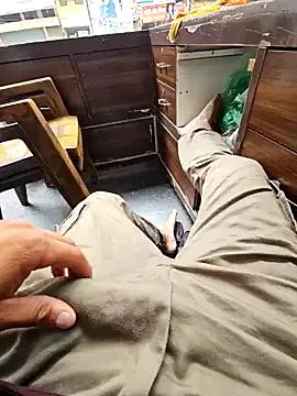 Hornyblackdickguy webcams show profile image 