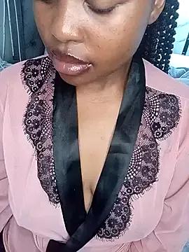 hornymommi from StripChat is Freechat