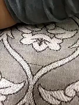 Hot_modal webcams show profile image 