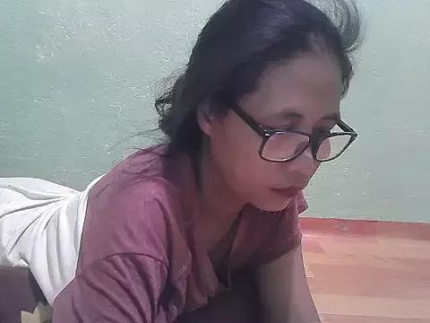 Photos of HotLadyPinay32 from StripChat is Freechat
