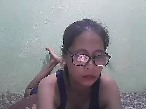 HotLadyPinay32 from StripChat is Freechat