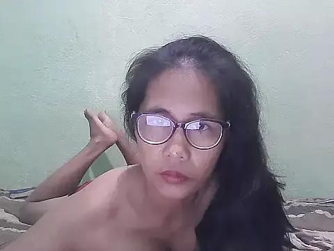 HotLadyPinay32 from StripChat is Freechat