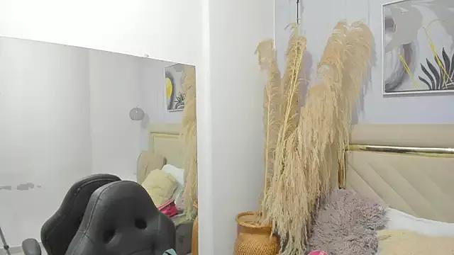 Hottest_Mature_ from StripChat