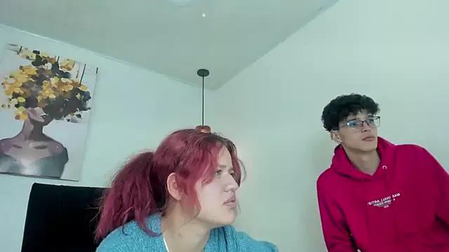 Discover our girls online shows and discover the company of countless livestreamers, with stunning shapes, sex toys and more.