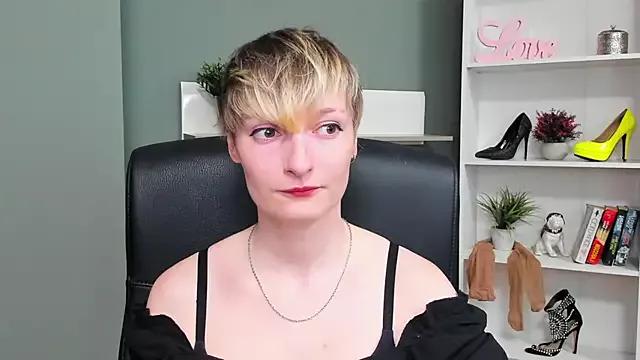 hottieBlair from StripChat