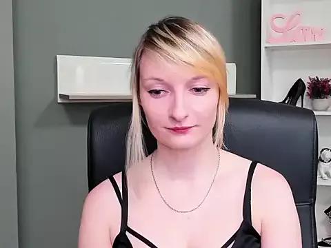 hottieBlair from StripChat is Freechat