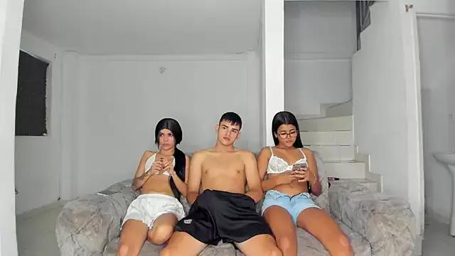 HottWett from StripChat