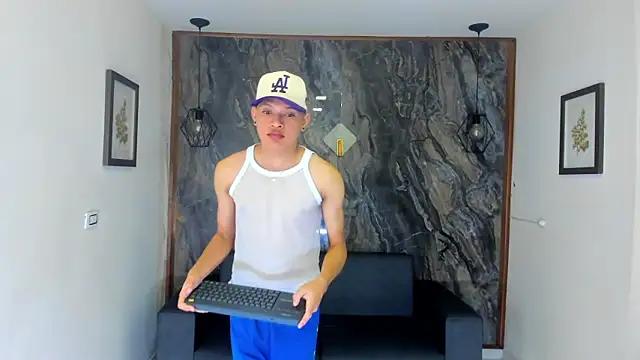 Hottwinkguys from StripChat