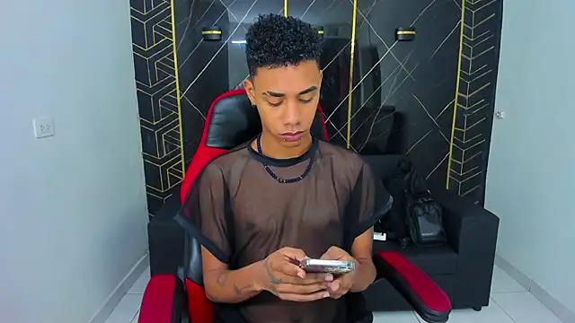 Hottwinkguys from StripChat