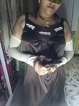 Hotty-Monaa from StripChat is Freechat