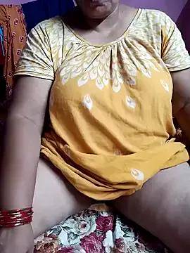 Hotty-rumi from StripChat