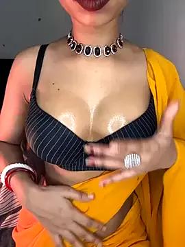 Hottysona123 from StripChat