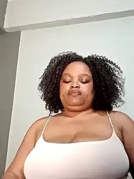 hugemelonsxxx from StripChat is Freechat
