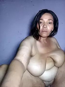 Hugepussy444 from StripChat is Freechat