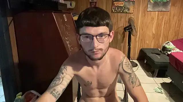 hungkubenski from StripChat is Freechat