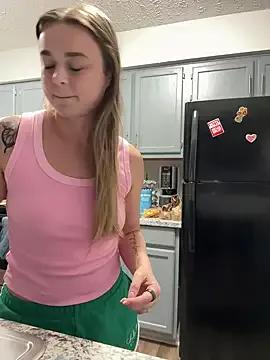 hurricanehayley777 from StripChat