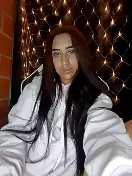 ifeelverywet_andhot from StripChat