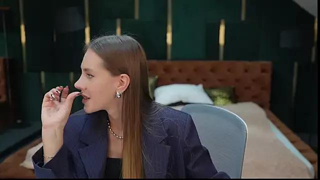 Iliyana_Sweet from StripChat