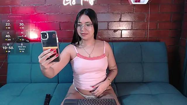 im_mariham_ from StripChat