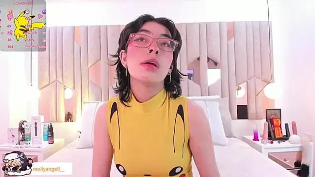 Im_Molly_Angel from StripChat