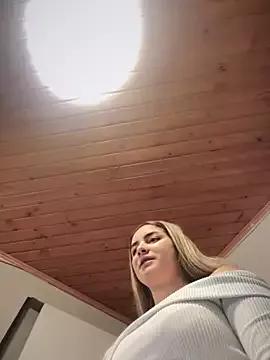 imlindapink from StripChat
