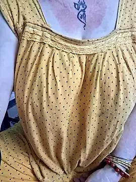Indian_Coupl3 from StripChat is Freechat