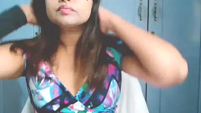 Indian_GlowingMiax from StripChat